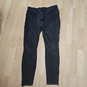 Joe's Jeans Nikita Black High Rise Skinny Jeans size 32. Ankle Legnth.